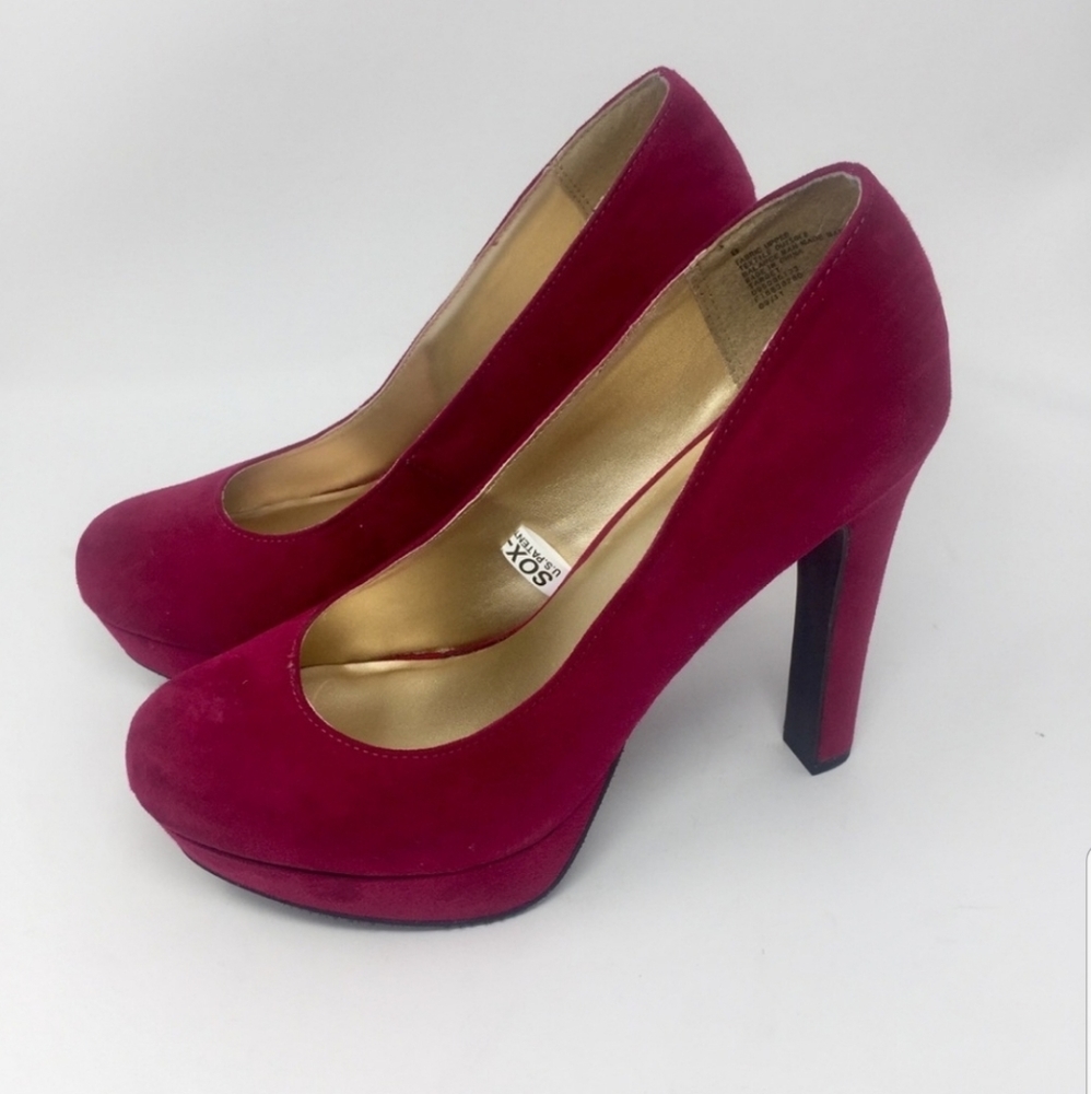 MOSSIMO PINK SIZE 8